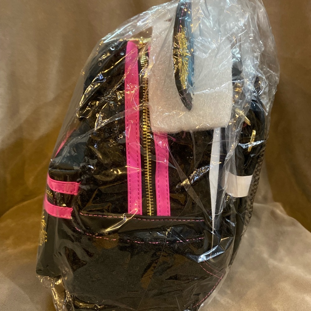 MMMA Fireworks Loungefly Bag 2020 Grand Finale 12/12 - Picture 3 of 6